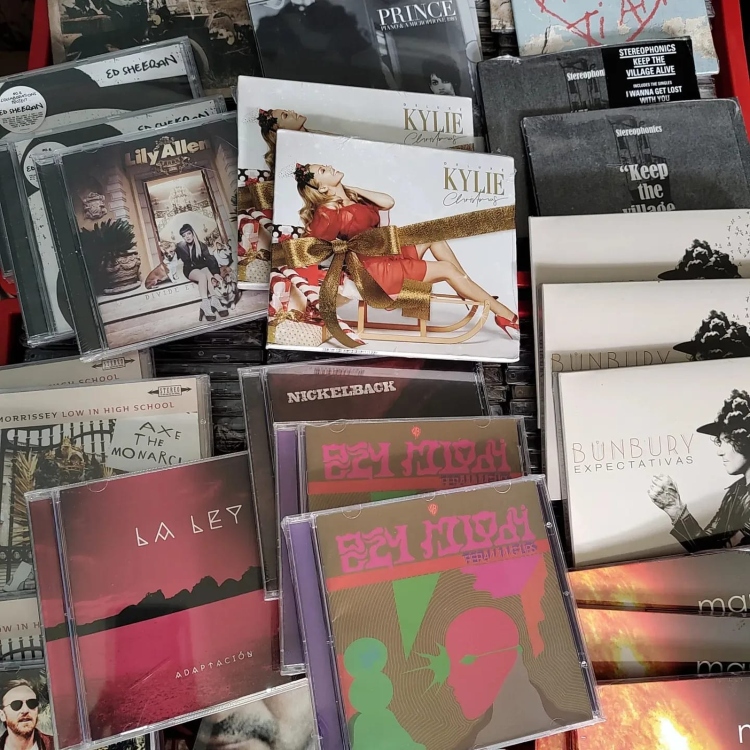Compacta Feria CDs - OYR