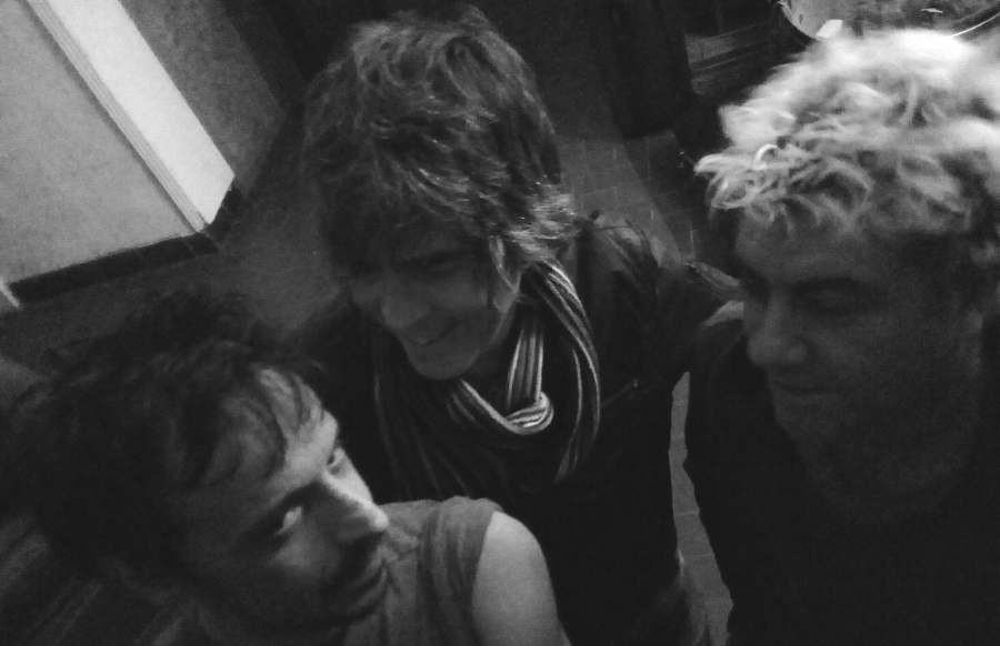 Peligrosos Gorriones - OYR